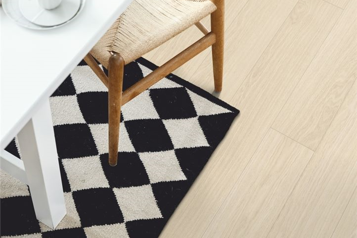 Pergo - Laminated Wooden Flooring -  Modern Plank - Sensation - Modern Danish Oak