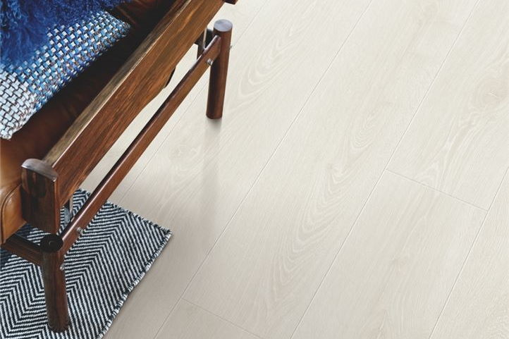 Pergo - Laminated Wooden Flooring -  Modern Plank - Sensation - Frost White Oak