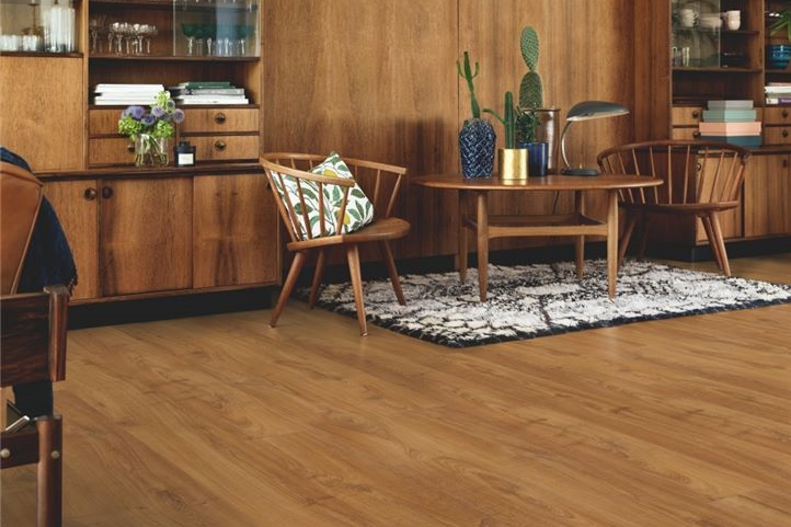 Pergo - Laminated Wooden Flooring -  Long Plank - Royal Oak