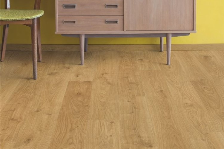 White Oak Light Eligna Laminated Wooden Flooring