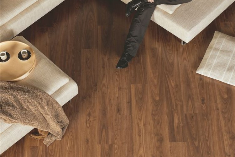 Oiled Walnut Laminated Wooden Flooring
