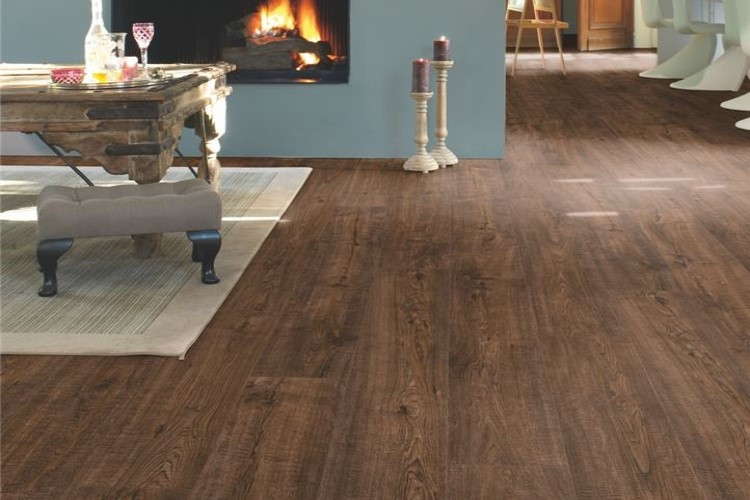 Espresso Walnut Impressive Laminated Wooden Flooring